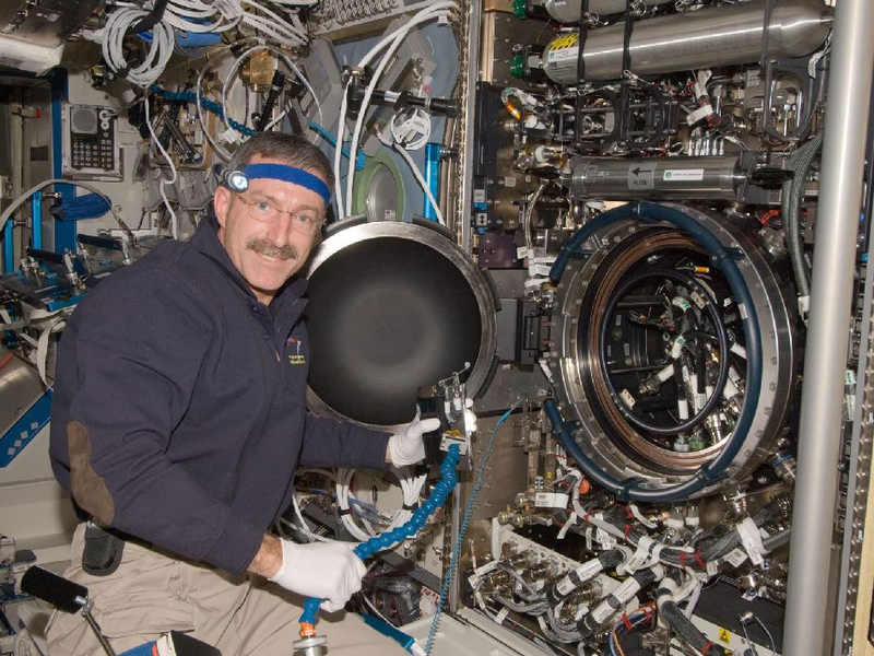 Illustration for article titled How This ISS Fireball Revealed a New Type of Cool, Invisible Flame